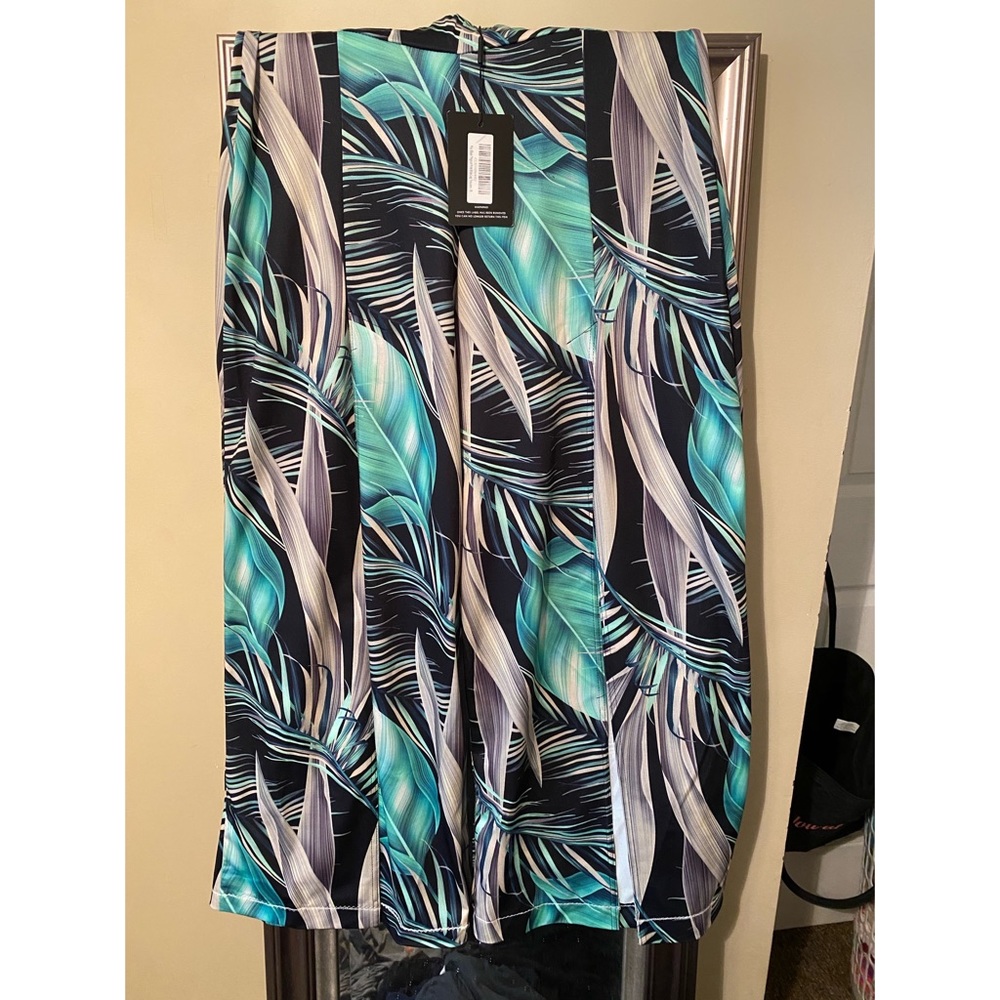 Pretty little thing Highwaist print pants w/ split